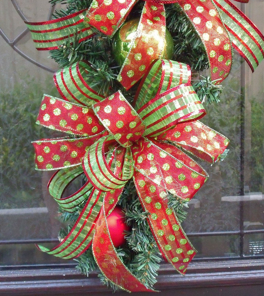 Candy Cane Wreath, Christmas Wreath, Candy Cane Decoration, Door Decor, Dots & Stripes
