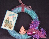 Shades Purple Blue Pink Handmade Wool Yarn Retro Funky Style Wrapped Christmas Wreath Antique Card Felt Tree and Vintage Shiny Ornaments