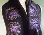 Kids/Childrens Black Polar Fleece Scarf Screen Printed with Metalic Purple Sparrows