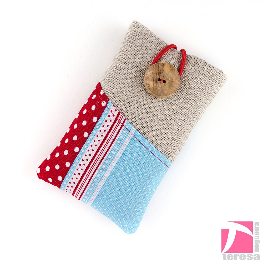 iPhone 4 protector / iPod sleeve / red and blue dots and stripes