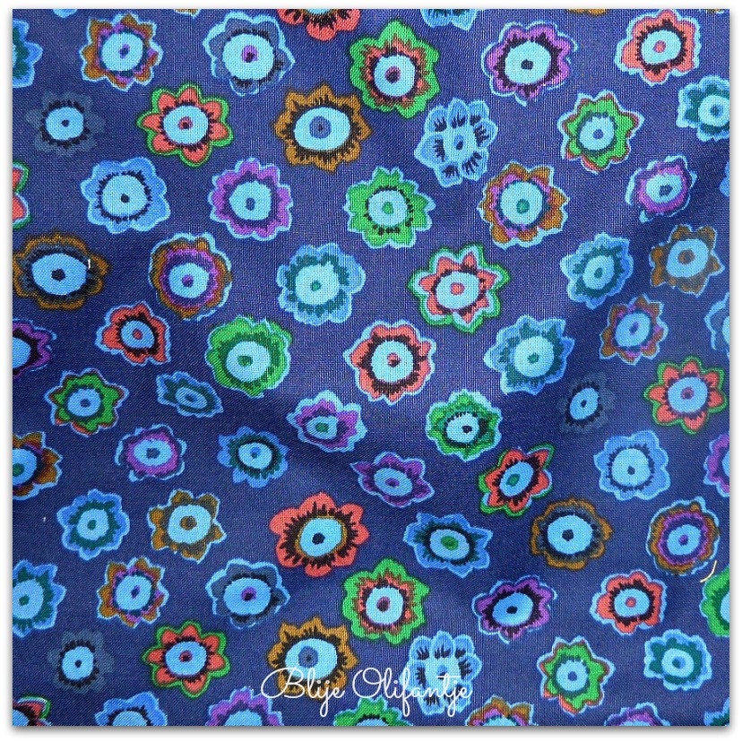 Westminster Kaffe Fassett  Auricula GP52 Indigo FAT QUARTER