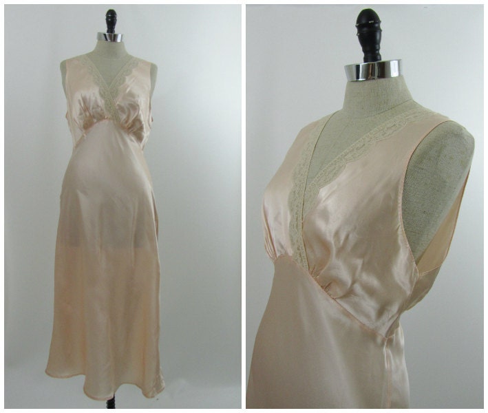 Vintage 1930s 1940s Gown Bias in Shell Pink Satin S M