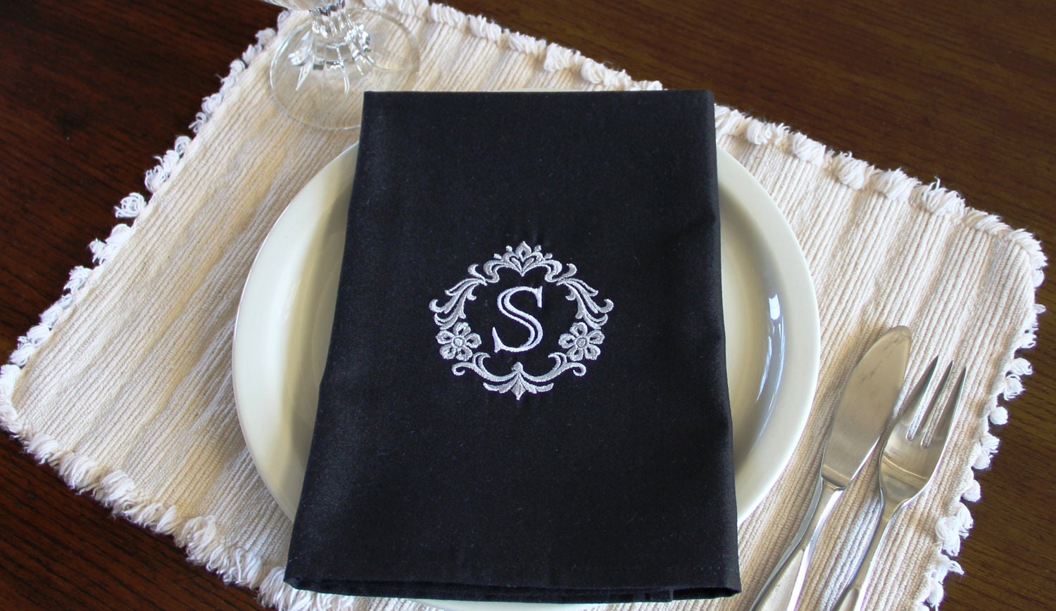 Dinner Napkins , Elegant Damask Monogrammed Custom Cloth Dinner Napkins Perfect for Gift Giving , Set of 2