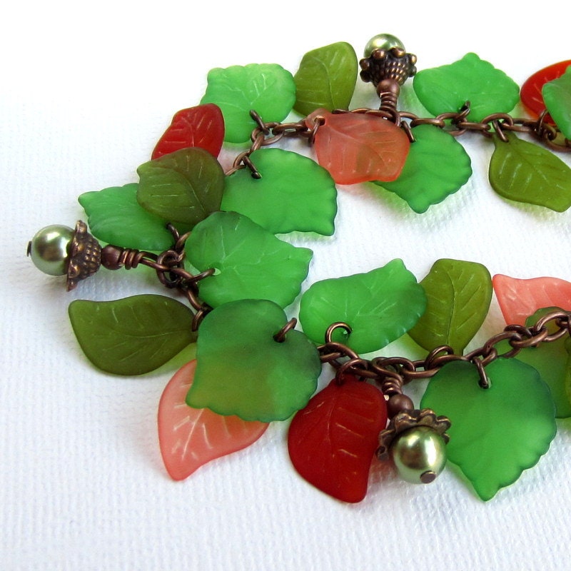 Autumn Leaf Charm Bracelet. Lucite Leaves. Olive Green Pearls. Fall Jewelry. Antique Copper Bracelet. - SilverShamrockStudio
