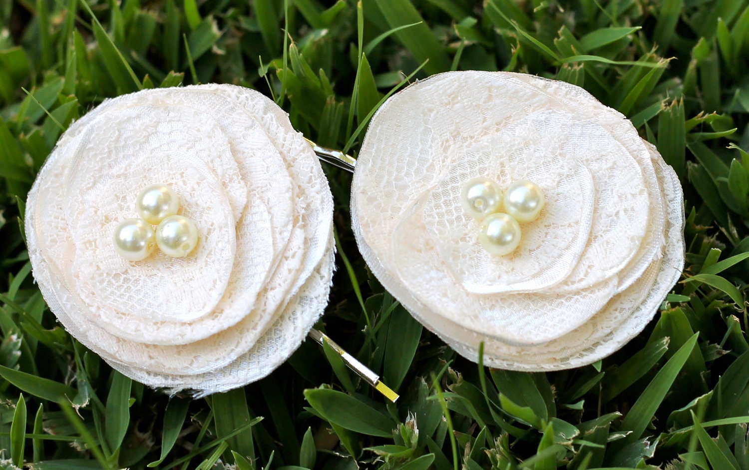 YANI- Ivory Flower Hair Bobby Pins with Pearls and Ivory Lace