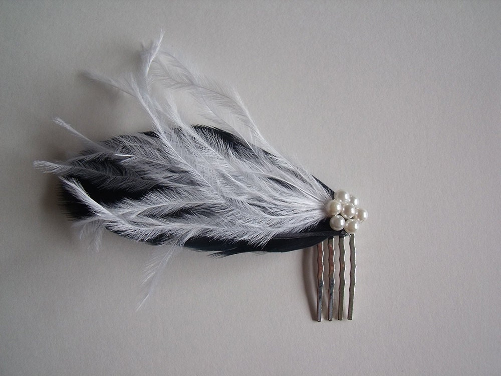 Black and White Feather Hair Comb - Black Fascinator - Feather Fascinator - Bridal Fascinator