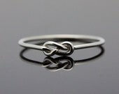 Infinity ring. Sterling Silver knot ring. first knuckle ring. Best friends ring sister jewelry, promise ring. midi ring