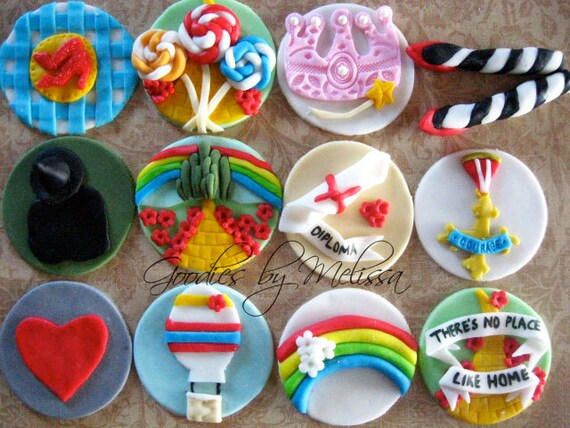 Wizard of Oz fondant cupcake toppers (EDIBLE) Il_570xn