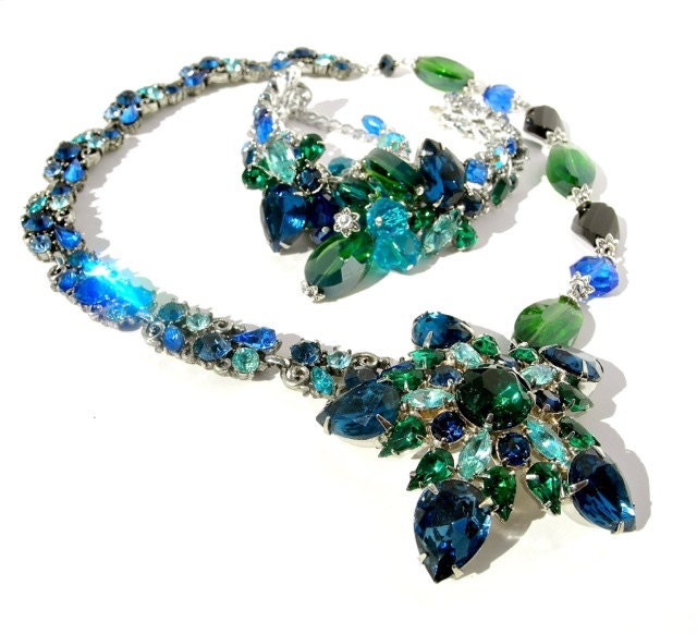 Necklace, Bracelet, Matching Set, Vintage Emerald & Sapphire Rhinestones by Dabchick Vintage Gems On Etsy