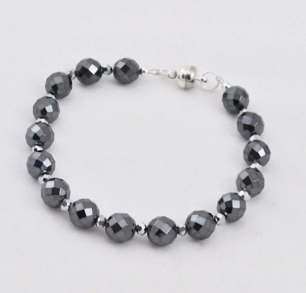 Hematite Beaded Bracelet, Metallic Black, Dark Grey, Silver Beads, Magnetic Clasp, Fall Fashion, Trendy Jewelry