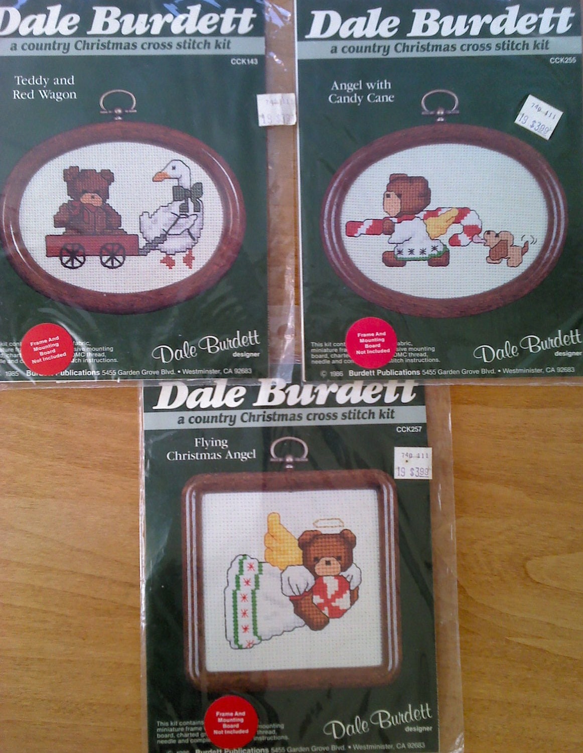 3 Country Christmas Cross Stitch Kits Dale Burdett, Teddy Bears