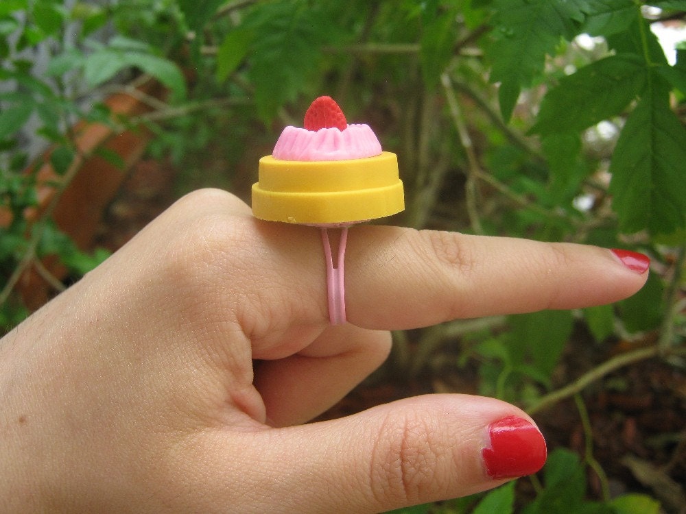 Strawberries and cream yellow layer cake eraser ring