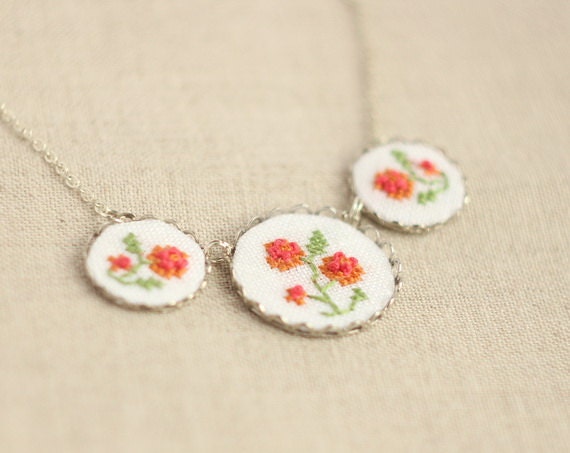 Embroidered floral necklace with silver toned findings