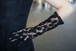 Eve Black Lace elbow length glove