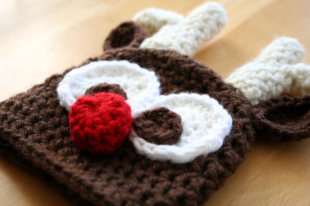 Crochet Reindeer Hat, photo prop, rudolph red nose, brown, cream, 12 months to 4T sizes - JandEdoodles