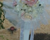 Silk Roses Bouquet with Tulle Bouquet Collar Il_170x135