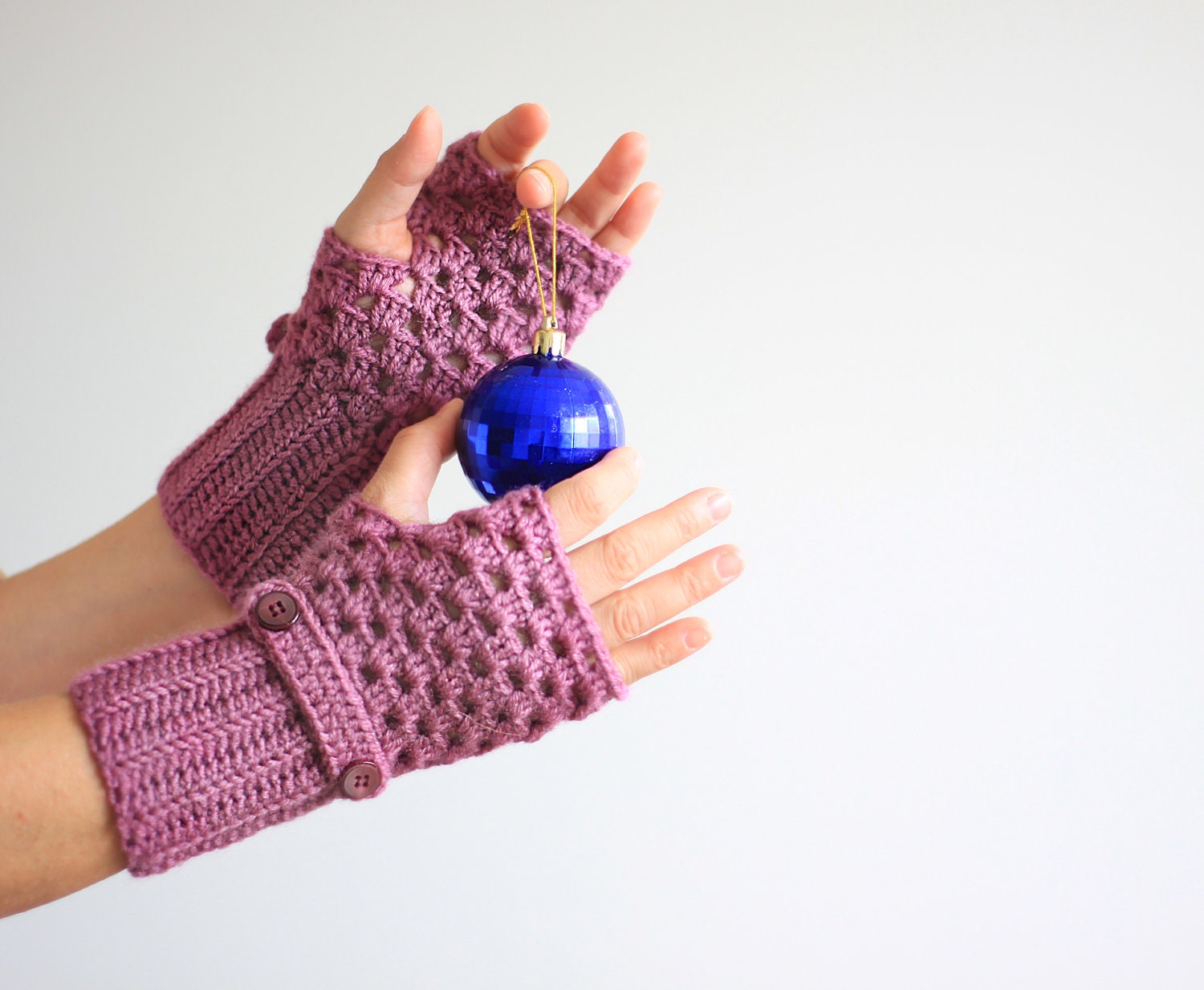 Purple Fingerless Mitten - Hand crocheted women gloves in purple
