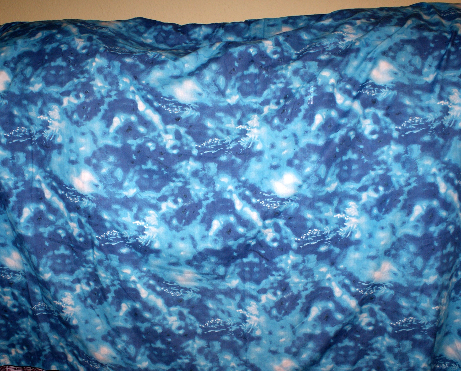 Vintage 1970s blue curtains with a good 1950s look