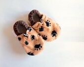 Paws Flannel Bison Booties Buffalo Size 12 to 18 Months toddler Size 4 Ready to Ship woodland natural dogs bears animals paw prints