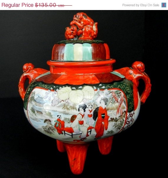 50% SALE Decorative ASIAN Tureen with FOO Dogs playing on the lid  /  12 inches high  /  da10