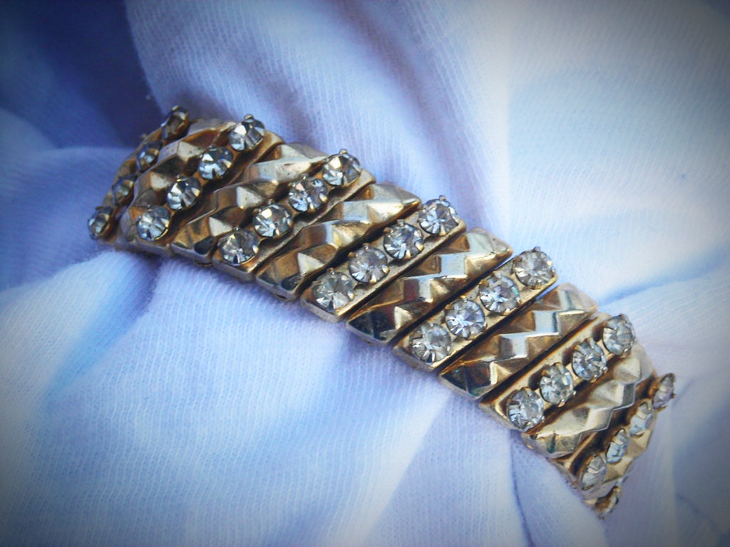 Vintage Expandable Bracelet 1950s Rhinestone