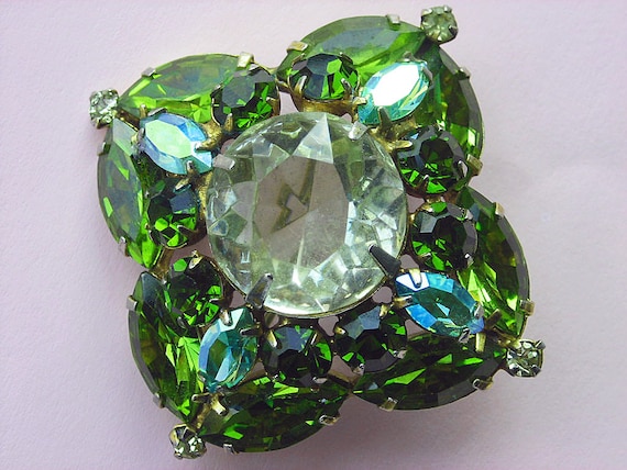 Vintage Green Rhinestone Brooch 1950s 1960s Aurora Borealis