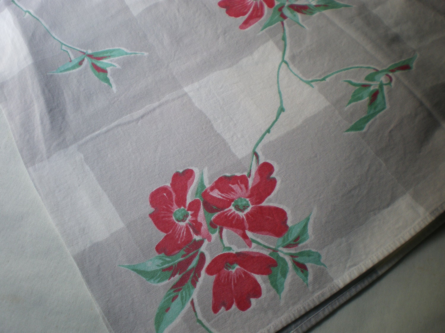 Vintage Gray Floral Retro Tablecloth