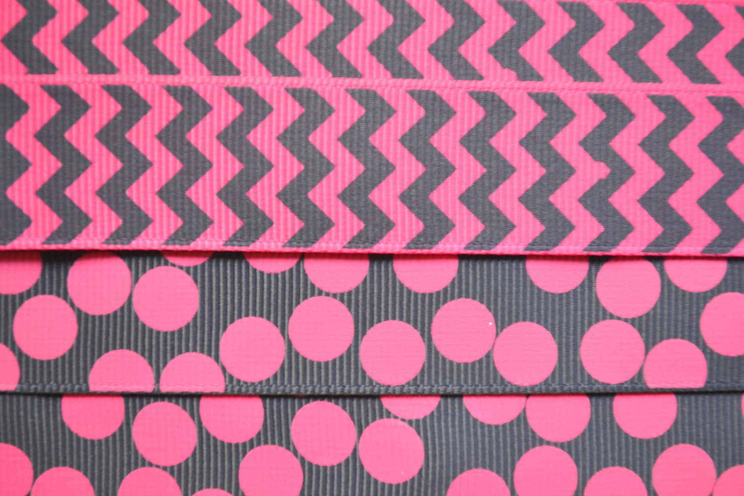 Hot pink chevron & polka dots printed on black 7/8" grosgrain ribbon Il_170x135