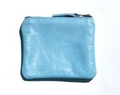 R O B I N ' S . E G G / / / The MINI Pouch  / / / small leather pouch in pale blue with gray zipper