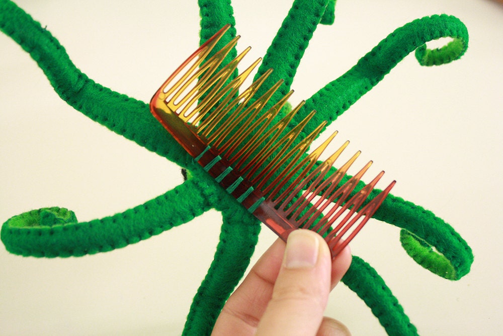 RESERVED FOR THEJILLERS - green felt octopus fascinator