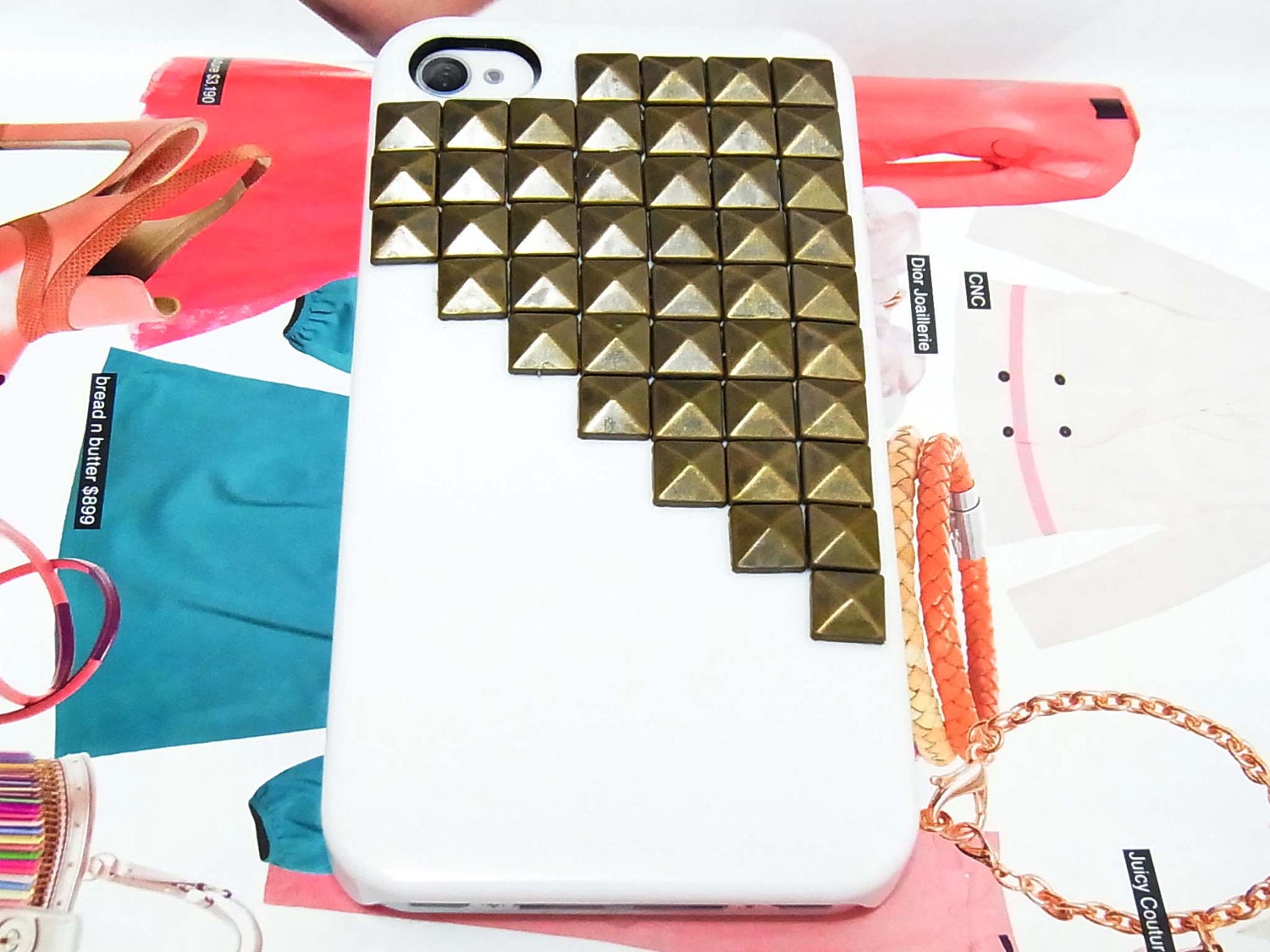 Brass Bronze Pyramid Stud White Hard Case Cover For Apple iPhone 4 case, iphone 4G case, iphone 4S case 7P