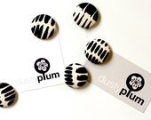Magnet Set - Five 28mm Fabric Covered Buttons - Black and White - Quality Quilting Cotton