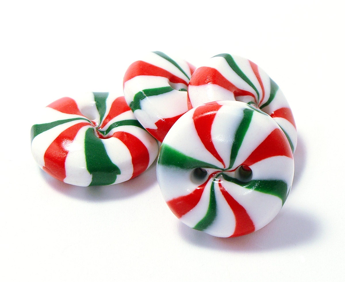 Polymer clay buttons red green white peppermint candies set of four - Cofanetto