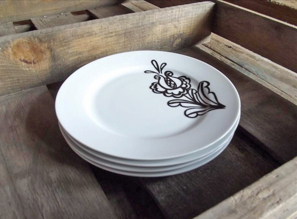 Black and White Nordic Flower Dessert Plates Set of 4