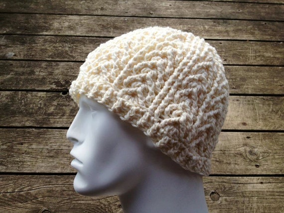 Crochet Pattern for Unisex Arrowhead Beanie Hat - 6 sizes, baby to large adult - Welcome to sell finished items