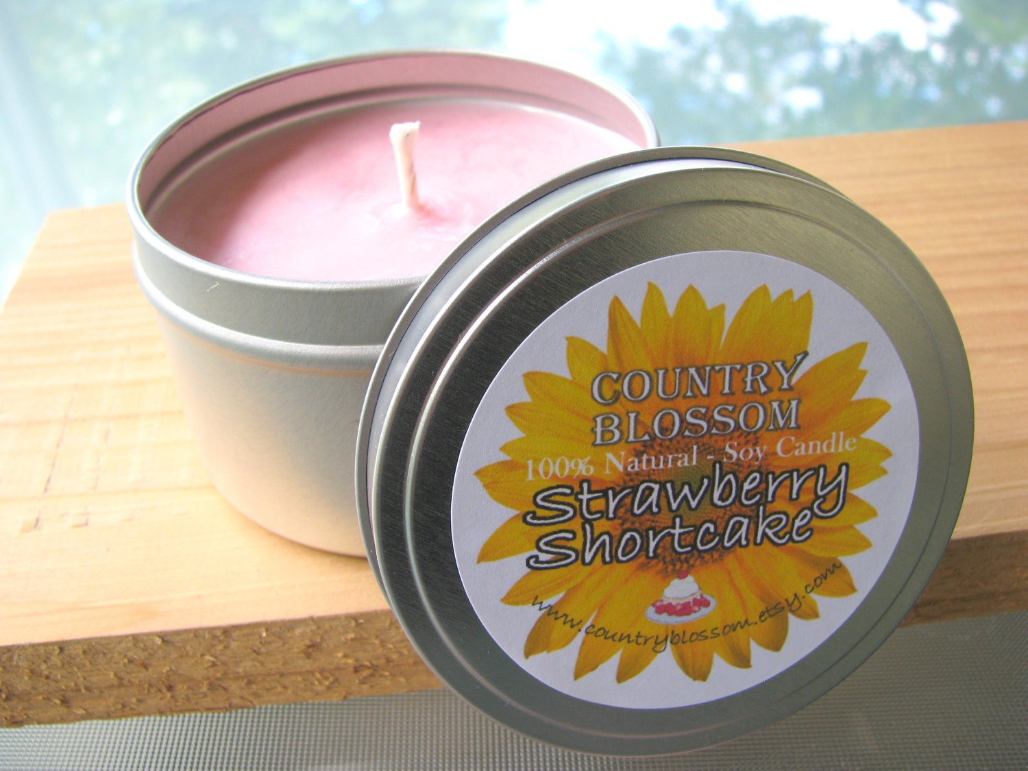 Strawberry Shortcake 8 oz Tin Soy Wax Candle