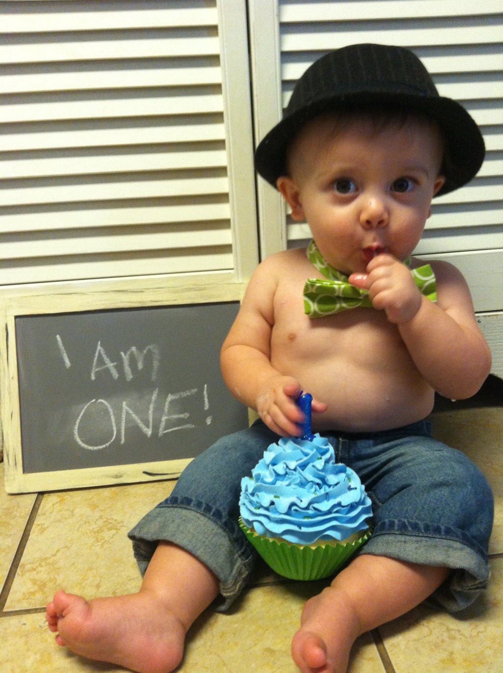 Jumbo Fake Cupcake Boys First 1st Birthday Photo Prop ,  Number 1 One Candle, Picture Props, Birthday Party Decor, Keepsake