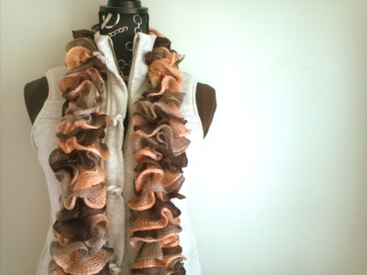 Scarf - Ruffled - Chocolate Brown/Peach/Tan