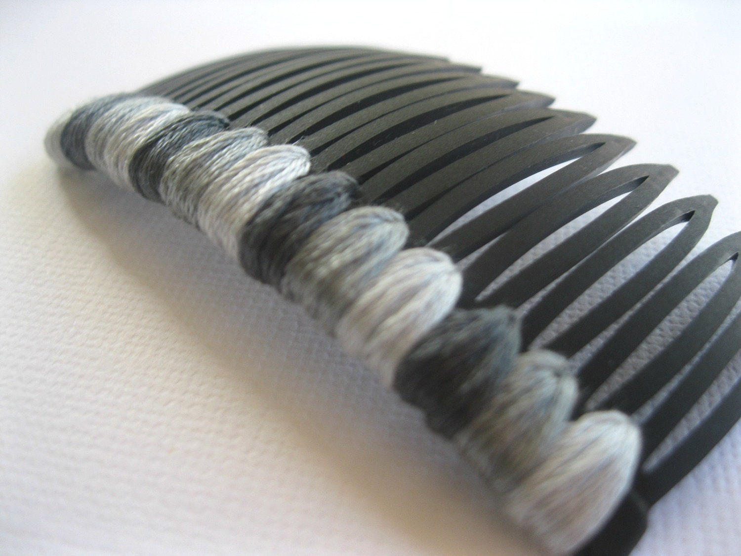 Ombre Threaded Hair Comb - Shades of Gray - Fashion Hair Comb
