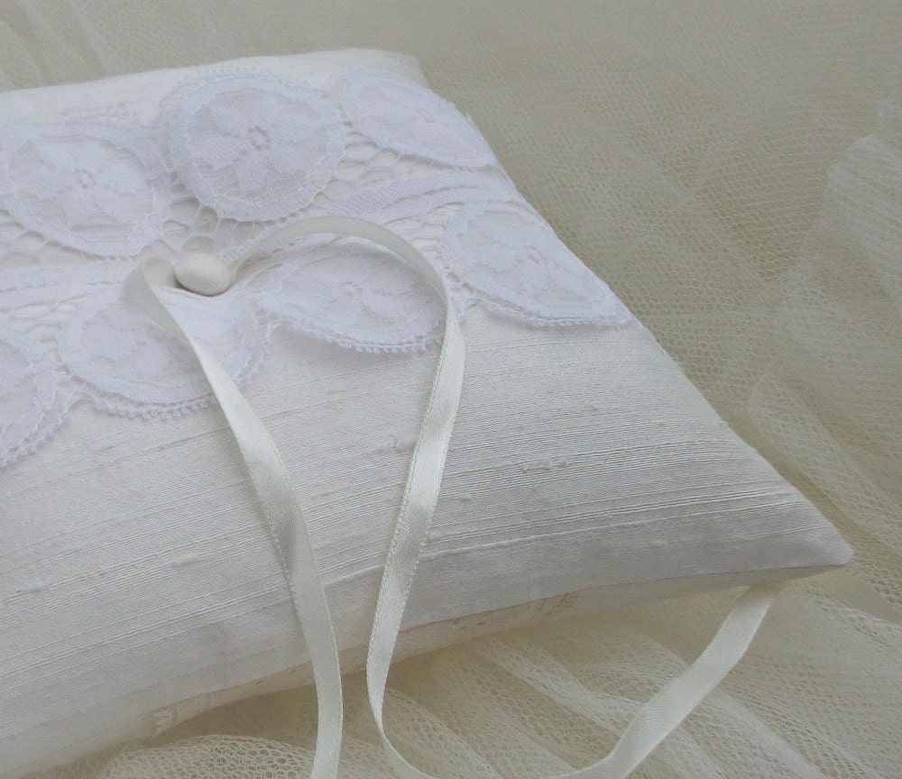 Ivory Wedding Ring Pillow in Raw  Silk with a Strip of Vintage Lace in white
