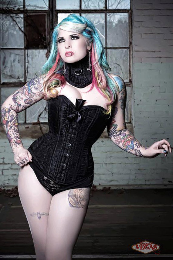 Skull Brocade Neck Corset