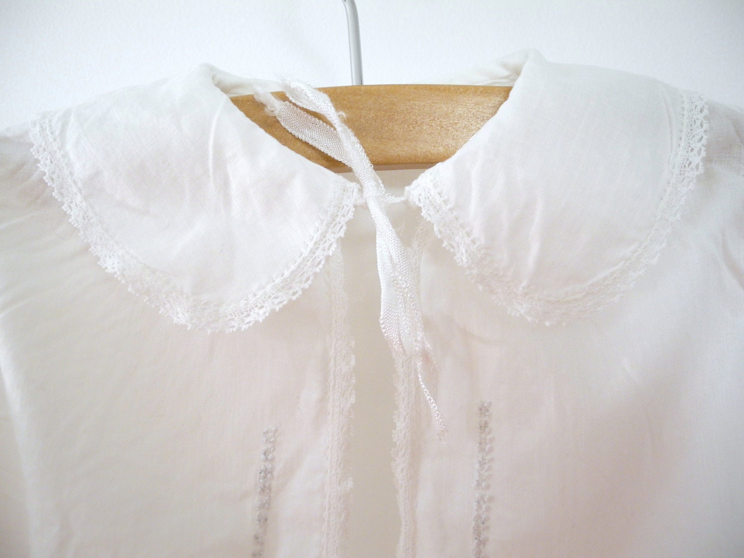 1930's Handmade White and Pale Gray Embroidered Lace Coat