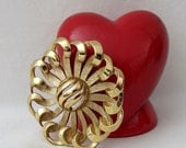 Vintage Trifari Large Round Flower Brooch - Smooth and Brushed Goldtone Finish - Gorgeous