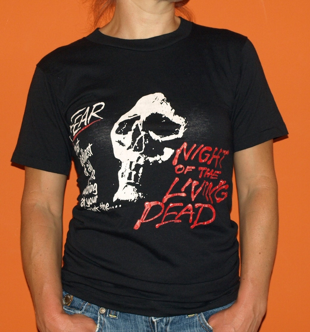 VTG 1980's Night Of The Living Dead Fear T-Shirt ZOMBIE Tee Shirt Movie George Romero Vintage 80's
