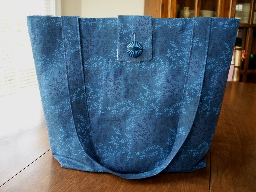 Mid-Size Tote