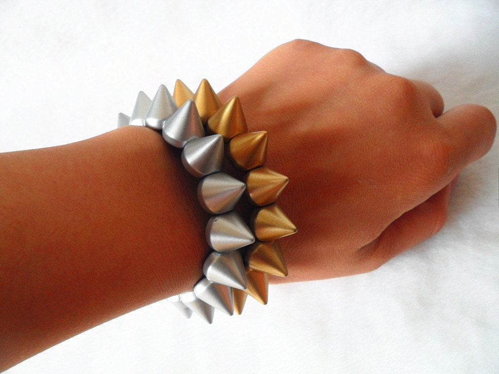 Spike Bracelet - 2Pcs Golden And Silvery Metal Studs Spike Rivets Elastic Stretchy Bangle Bracelet Rock Punk