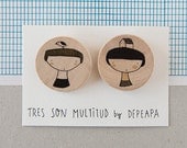 Girl and boy I - Pack of illustrated wooden brooches