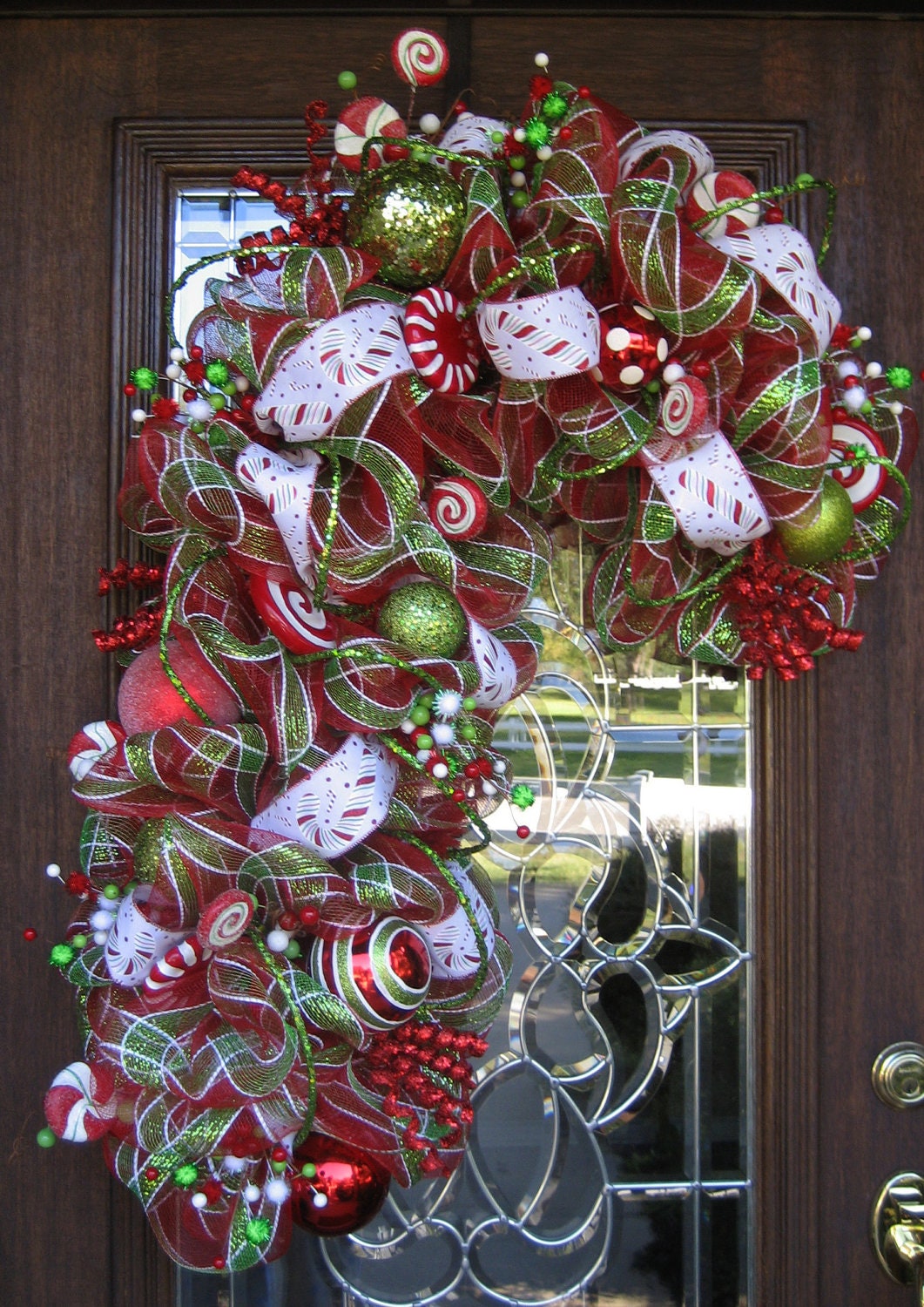 Deco Mesh PLAID CANDY CANE Wreath