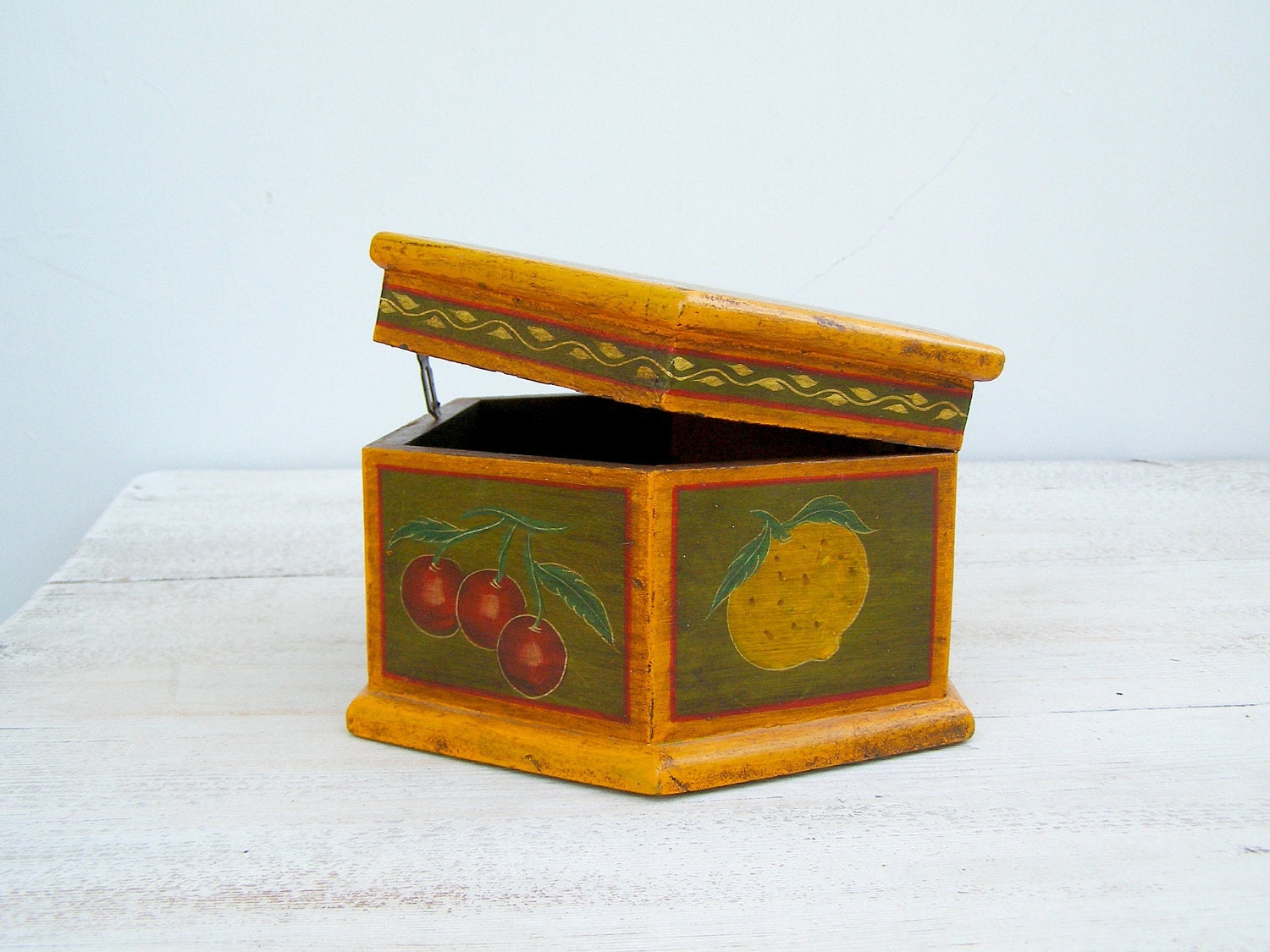 Antique Handpainted wood box, India Folk art, Fruits decoration, Made in Rajasthan, Harvest autumn time, Rustic home decor, Christmas gift