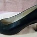 Vintage Ladies Navy Blue Leather Pumps with 2 1/2" Kitten Heel by Worthington Size 9 1/2 Wide Only 12 USD